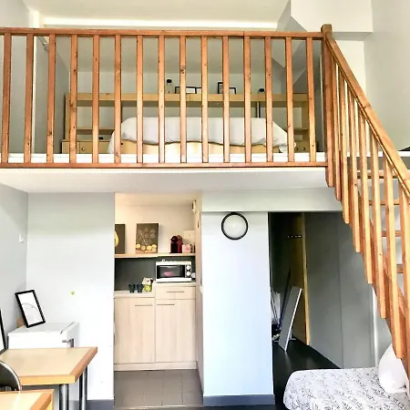 Maison Des Etudiants Canadiens Lägenhetshotell